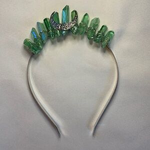 NIP! Genuine Green Dyed Quartz Crystal Crowns with Silver Tone Findings & Moon!